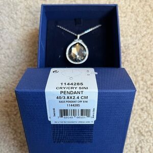 SWAROVSKI SAGE:PENDANT CRY SINI 1144285 40/3.8X2.4 CM